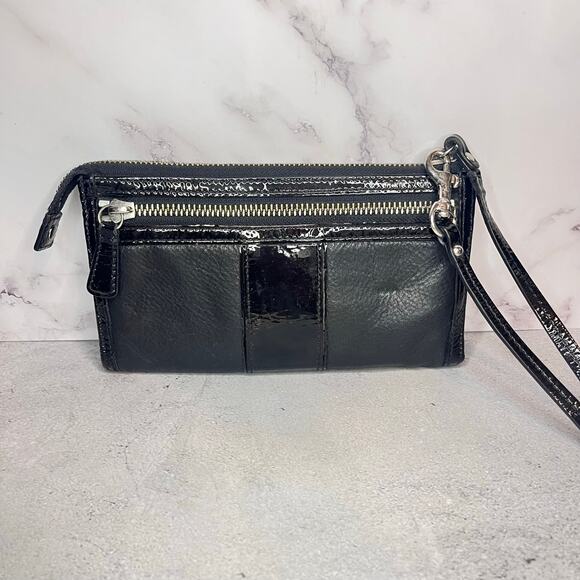 Coach Black Leather & Patent Leather Wristlet Wallet - Picture 5 of 13